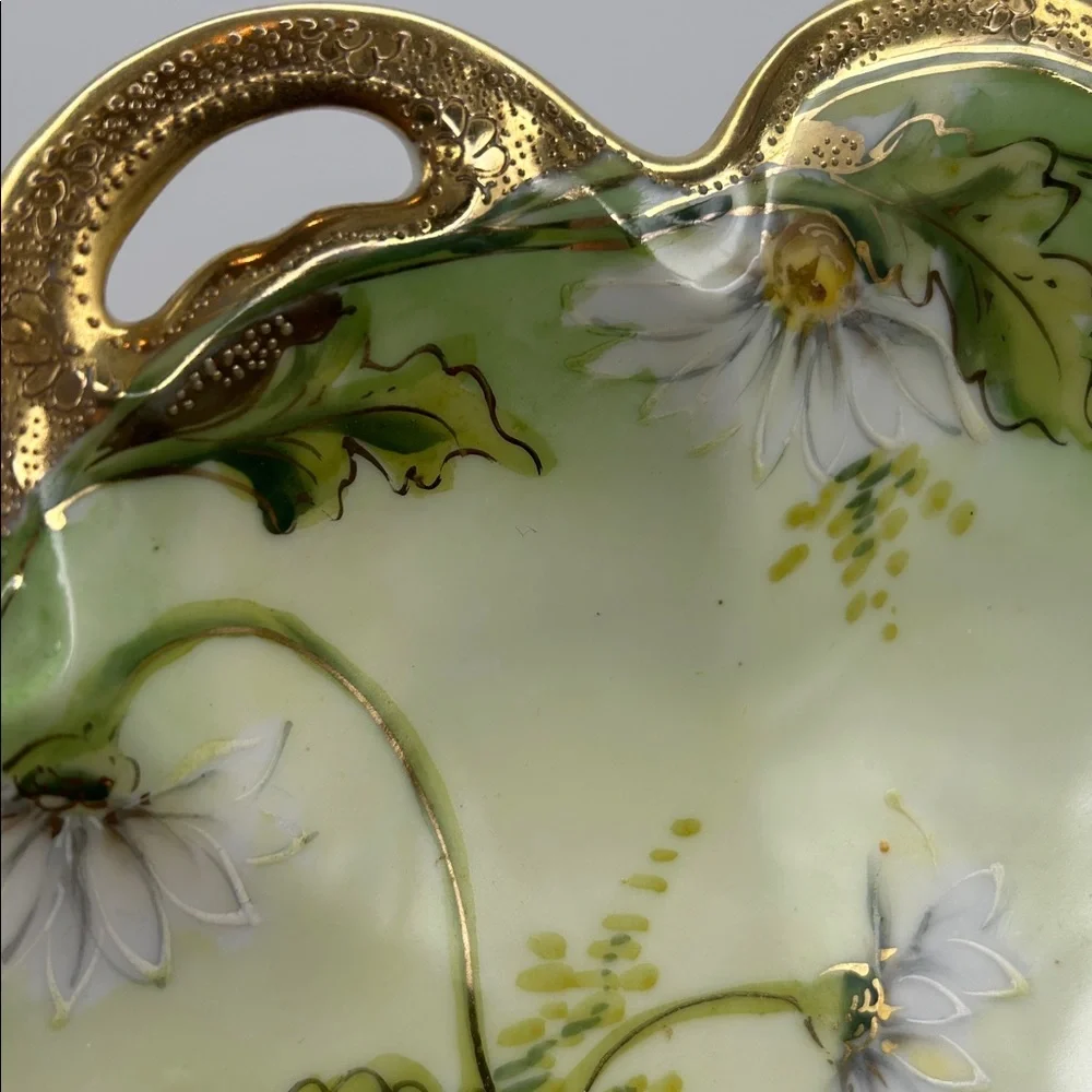 I.E. & C. Co. Hand‎ Painted Daisy Moriage Gold Gilt Scalloped Serving Bowl Vtg
